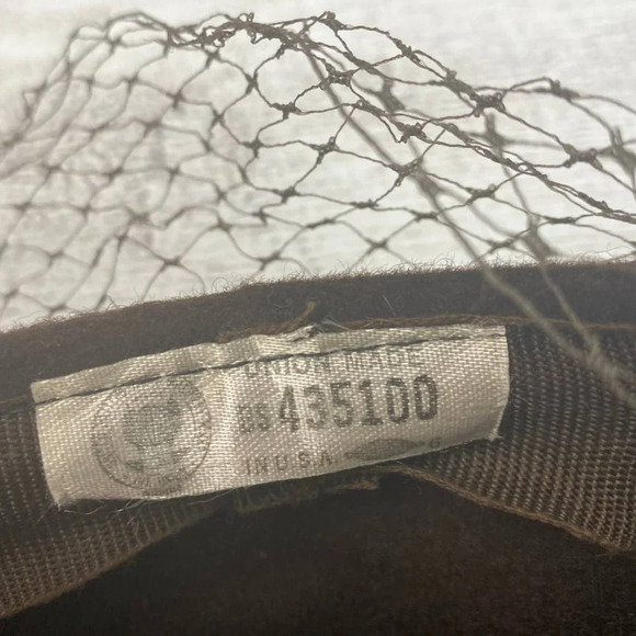 Vintage Glamour Felts Ladies Union Made in USA Wool Brown Pillbox Hat - Picture 7 of 9